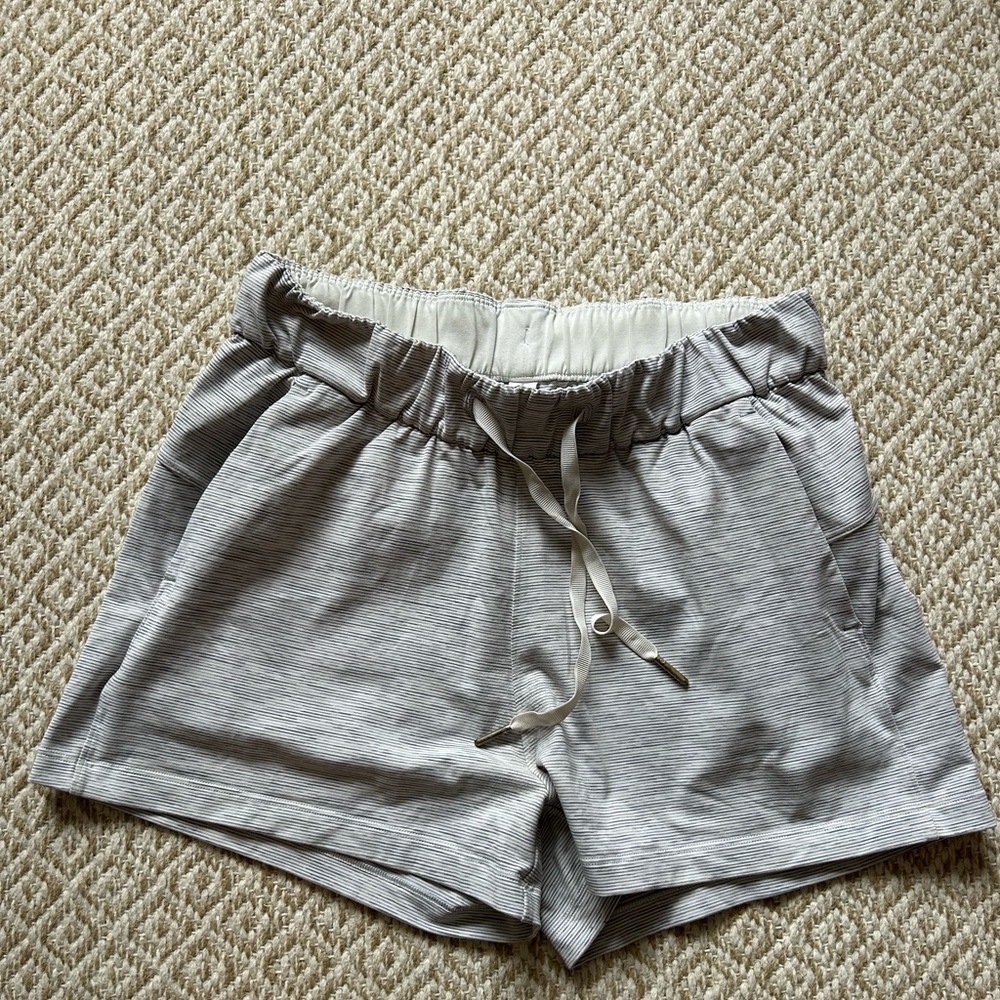 LuluLemon "On the Fly" drawstring shorts, heather grey and white stripe